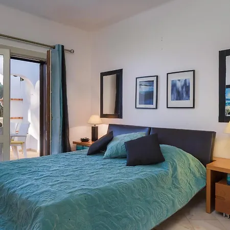 Vilamouratenis Holiday home *